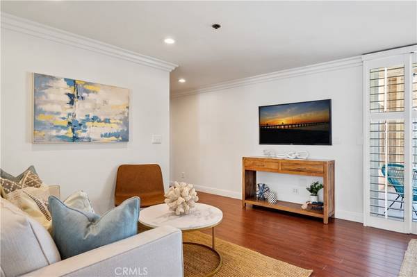 Redondo Beach, CA 90277,555 Esplanade #320