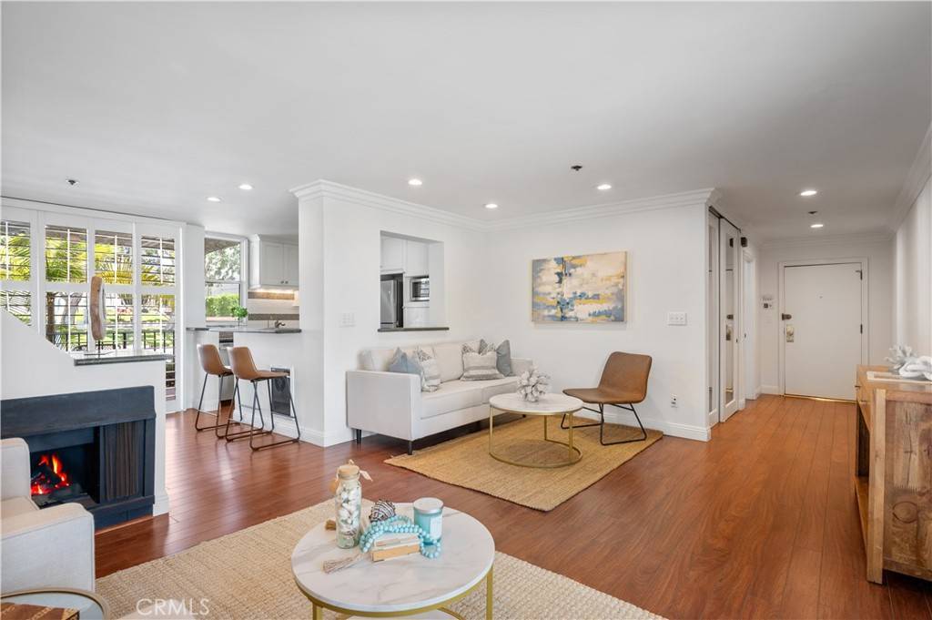555 Esplanade #320, Redondo Beach, CA 90277
