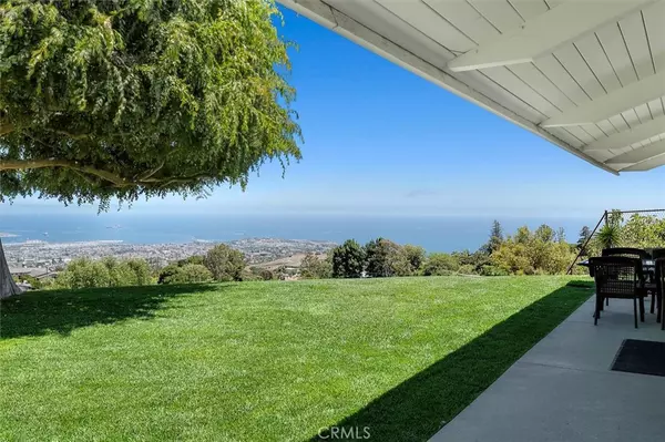 Rancho Palos Verdes, CA 90275,3111 Deluna DR