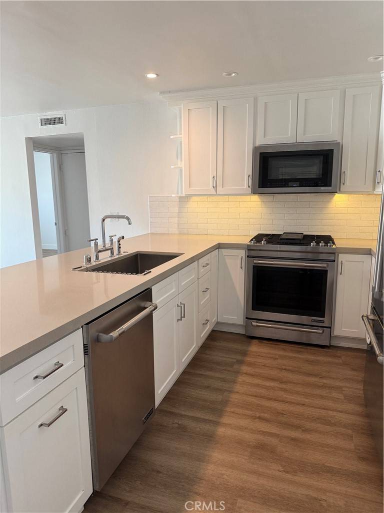 75 18th #3, Hermosa Beach, CA 90254
