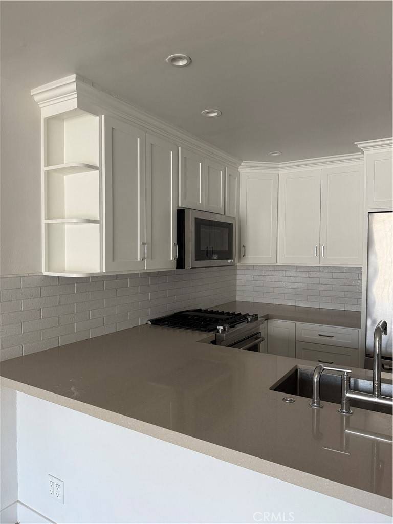 Hermosa Beach, CA 90254,75 18th