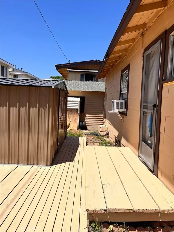 Lomita, CA 90717,1801 257th ST