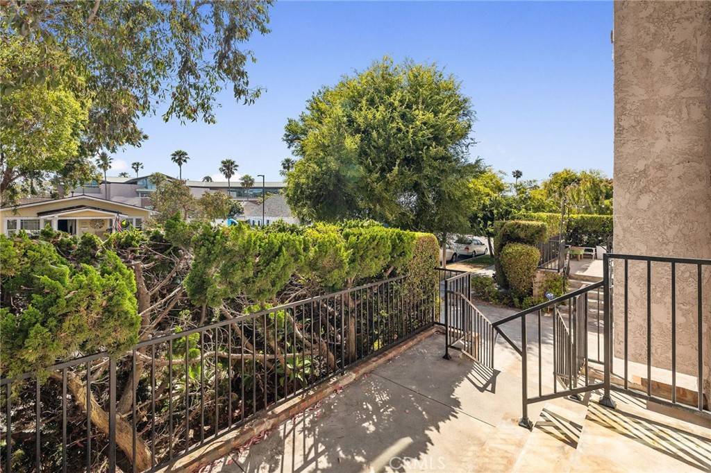 Redondo Beach, CA 90277,312 N FRANCISCA AVE #1