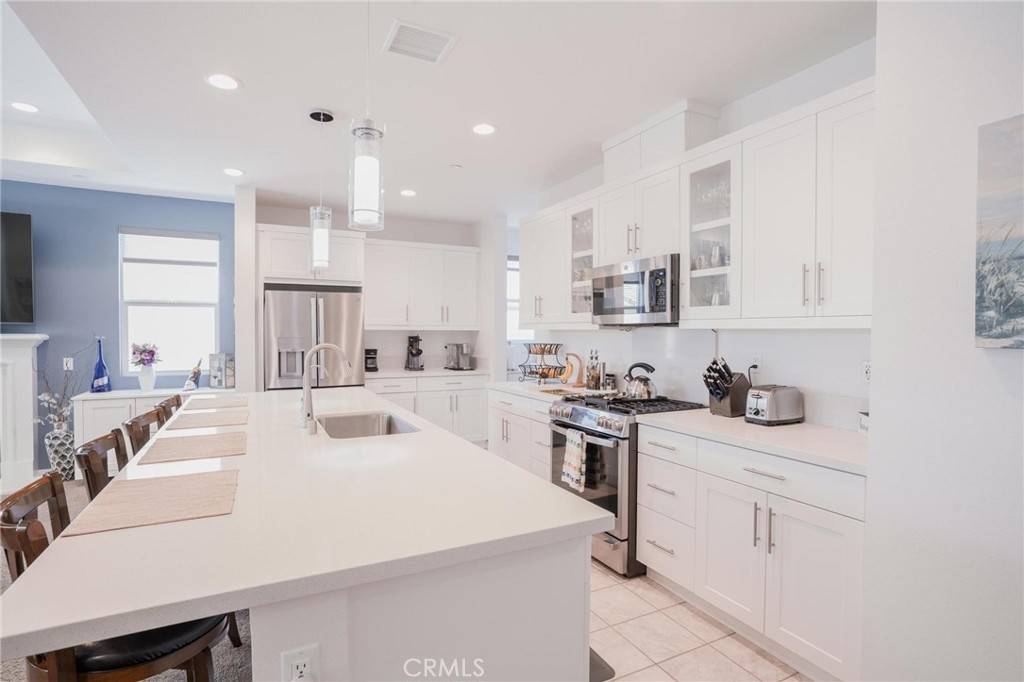 Temecula, CA 92591,32096 Hyacinth WAY