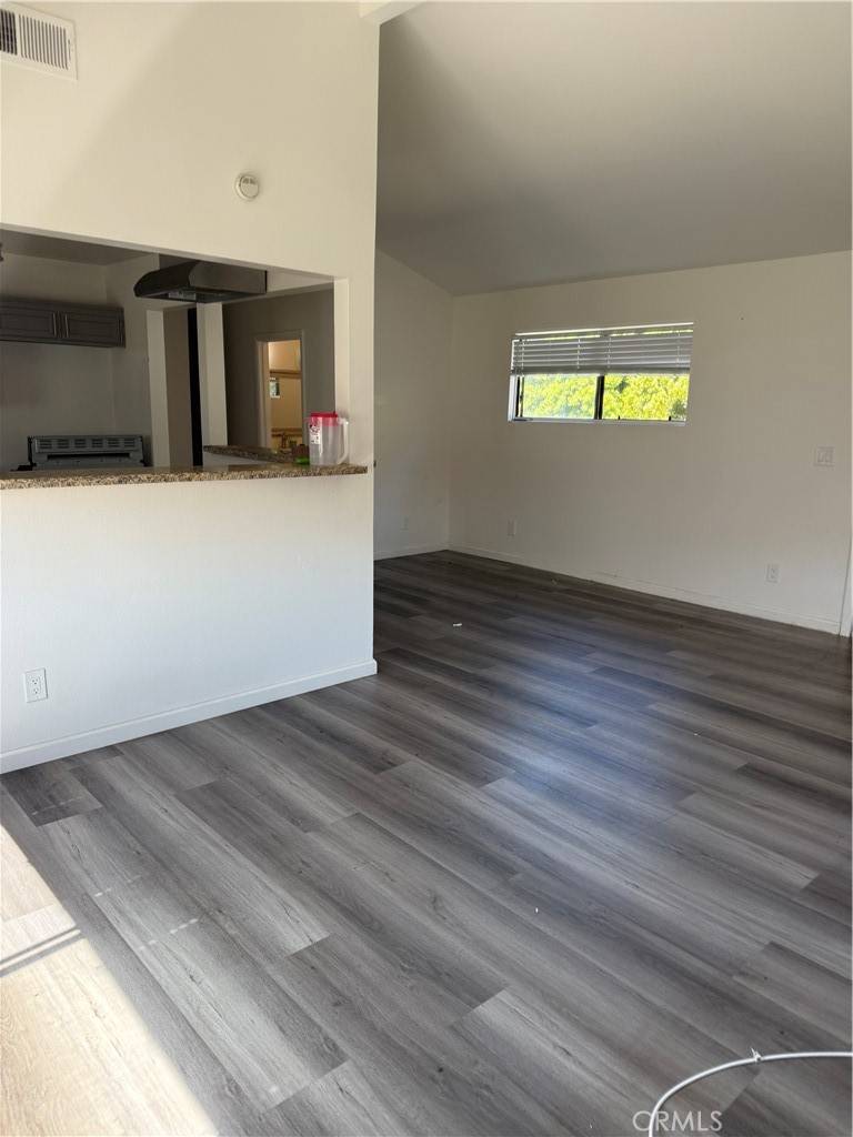 Redondo Beach, CA 90278,2103 Harriman LN #B