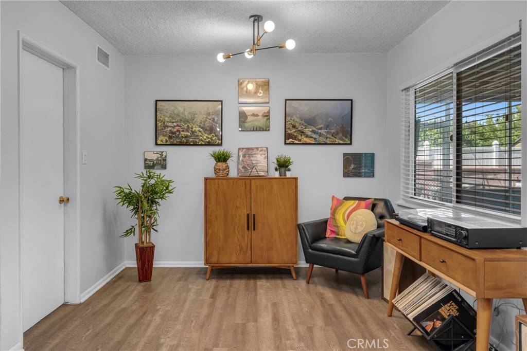 Fontana, CA 92335,9811 Kempster AVE