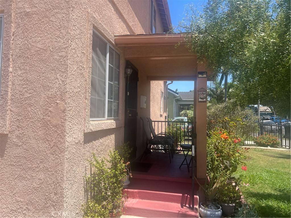 Inglewood, CA 90301,535 W Olive ST