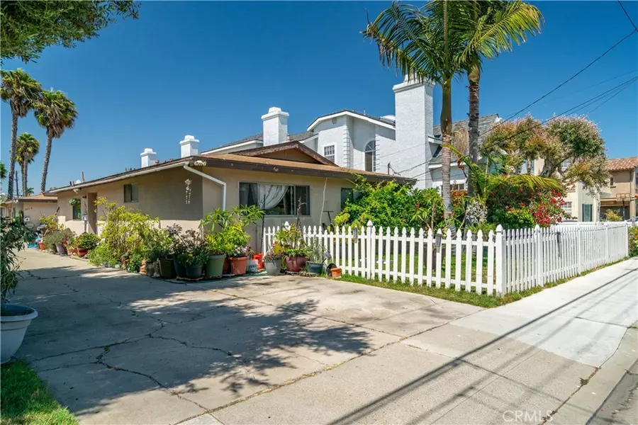 2015 Perry Avenue, Redondo Beach, CA 90278