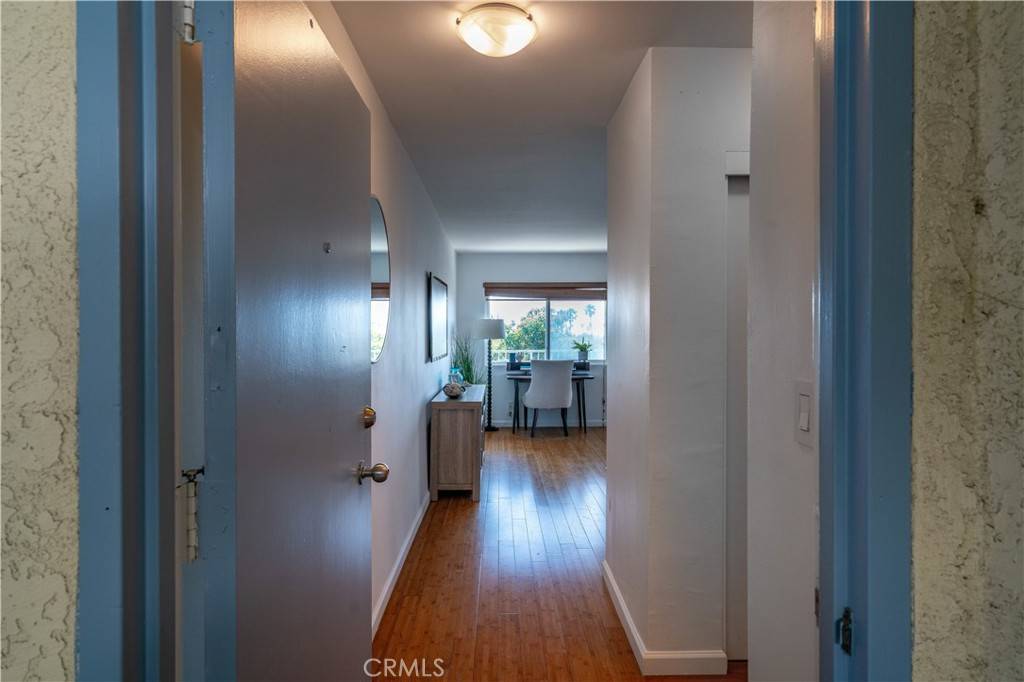Redondo Beach, CA 90277,538 Avenue A #7A