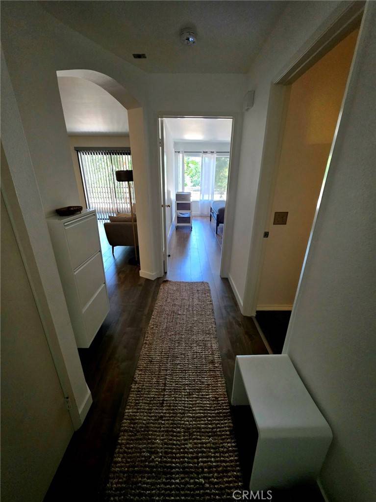 Canoga Park, CA 91303,6815 Remmet AVE #217