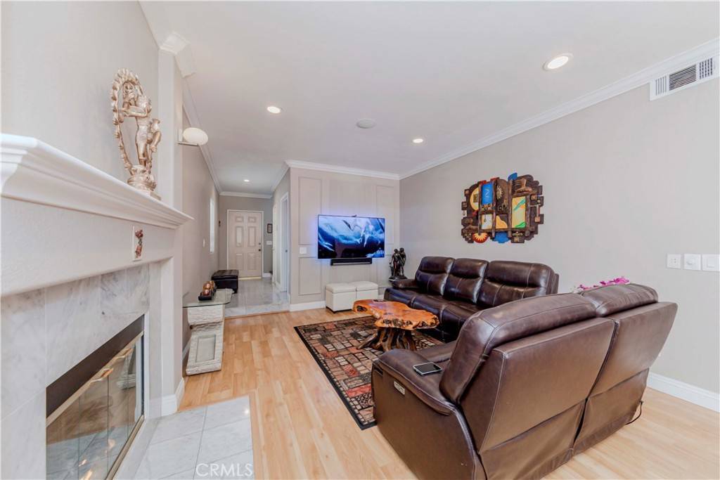 Harbor City, CA 90710,1329 Shadowbrook