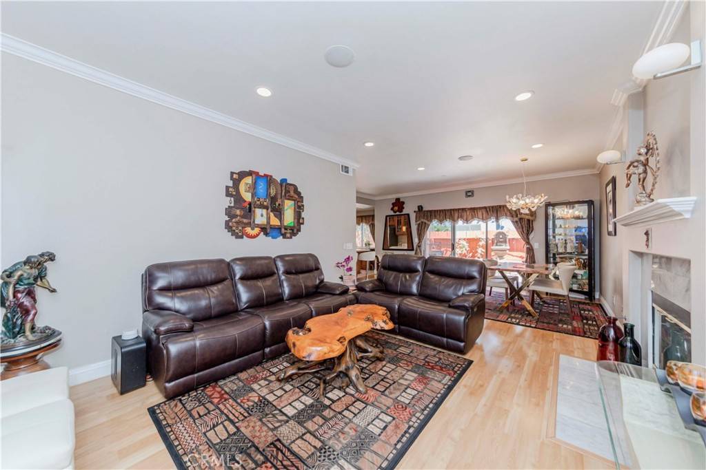 Harbor City, CA 90710,1329 Shadowbrook