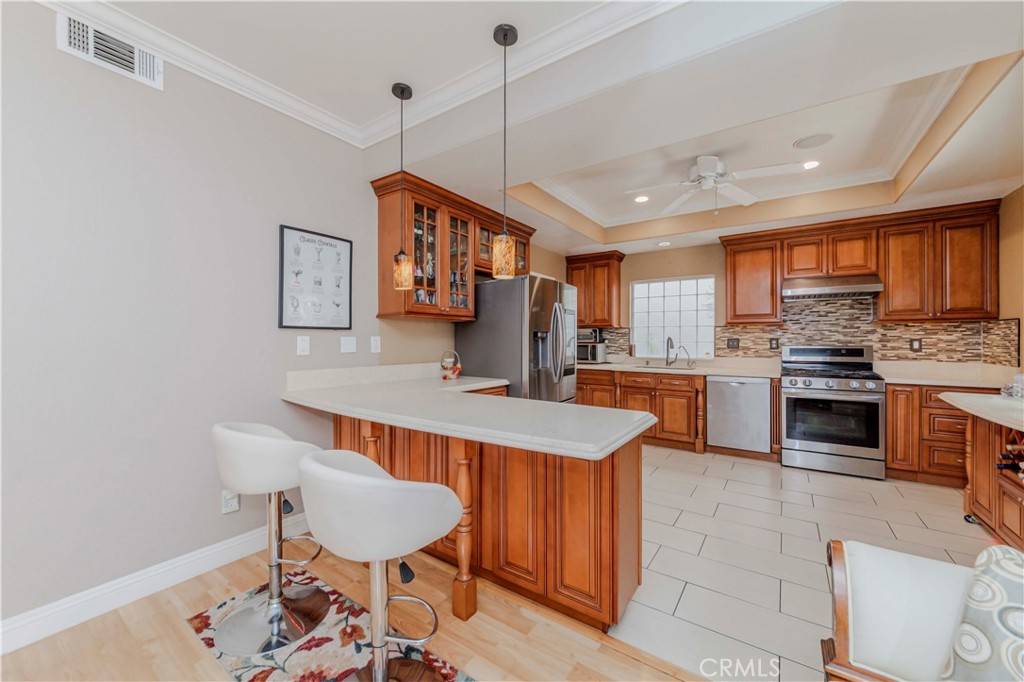 1329 Shadowbrook, Harbor City, CA 90710