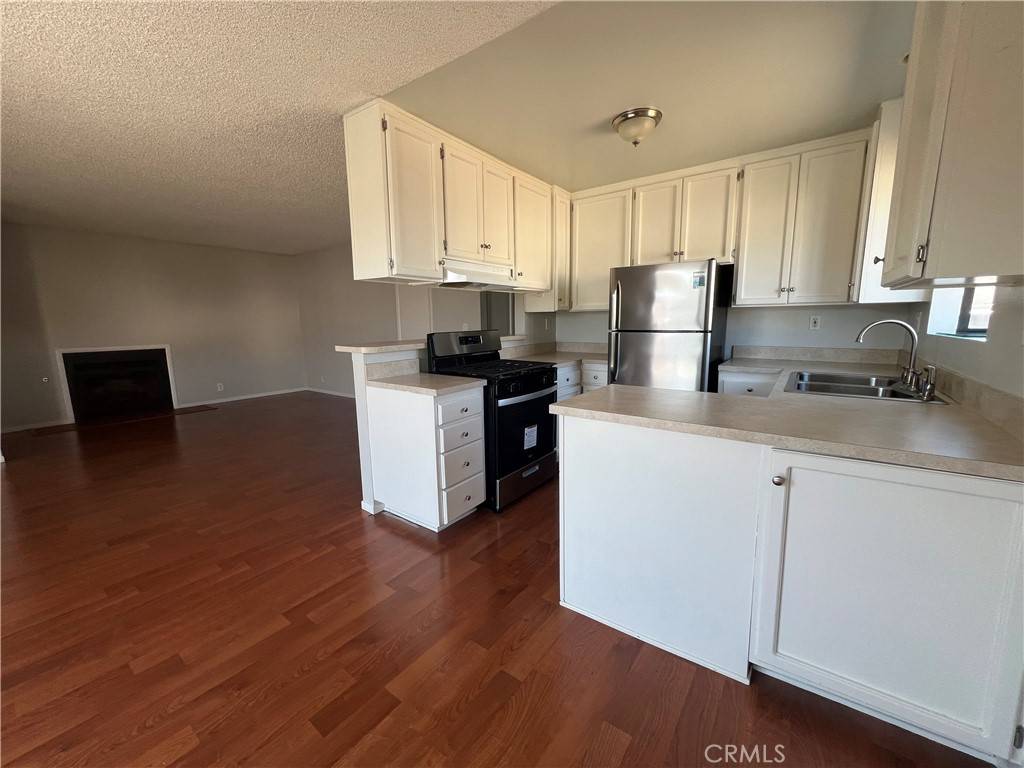 1549 W 146th St #9, Gardena, CA 90247
