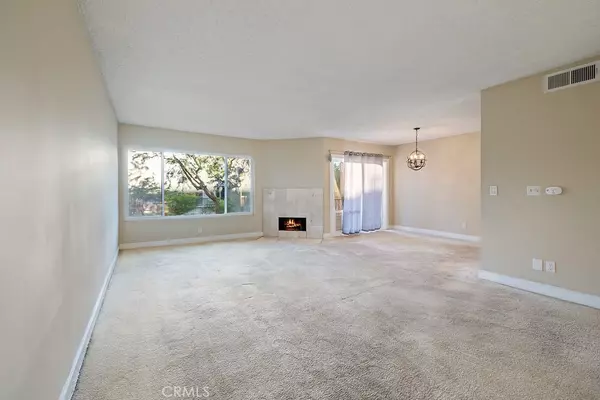 5870 Green Valley CIR #231, Culver City, CA 90230