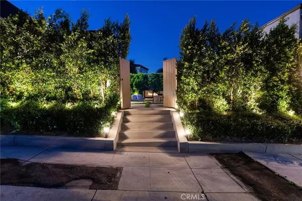 View Park, CA 90043,4730 Angeles Vista BLVD