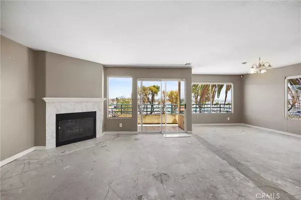 San Pedro, CA 90731,2222 S Mesa ST #8