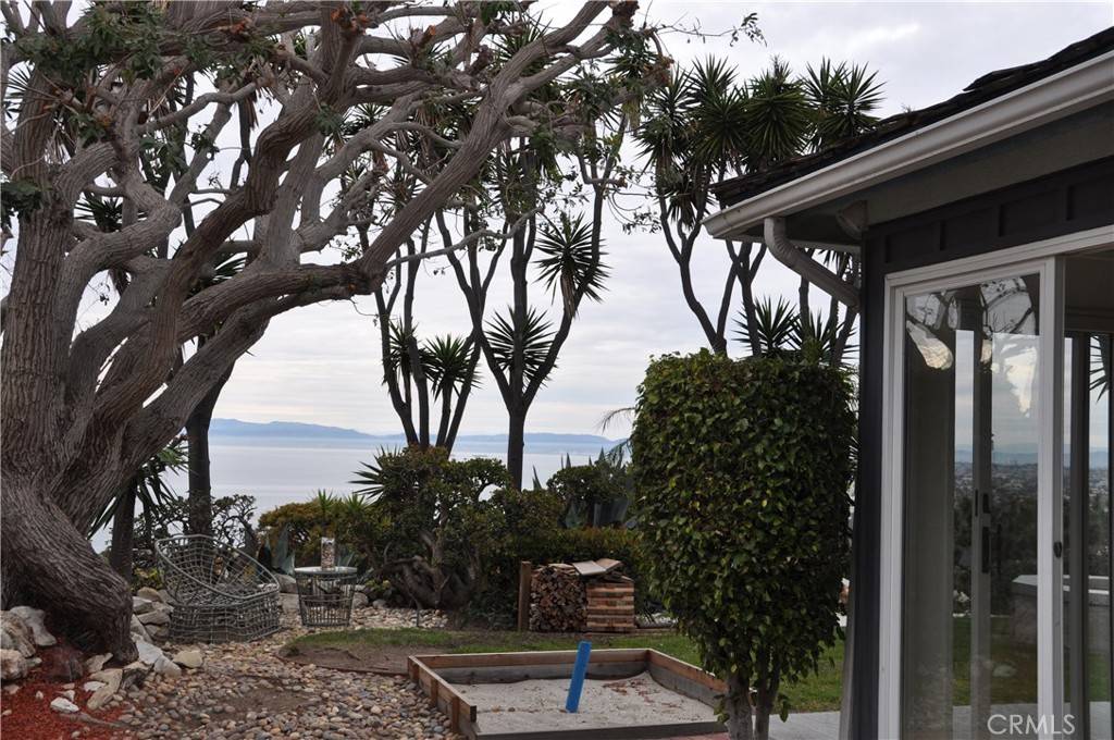 Redondo Beach, CA 90277,201 Via Mesa Grande