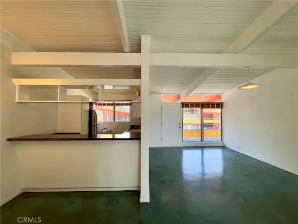 West Hollywood, CA 90046,1400 N Hayworth AVE #28