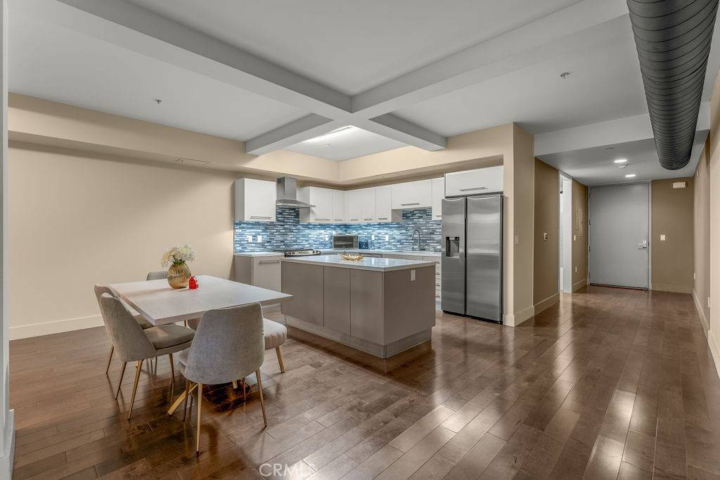 Long Beach, CA 90802,433 Pine AVE #102