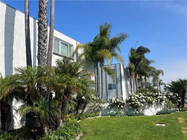 Redondo Beach, CA 90277,163 paseo de la concha #4