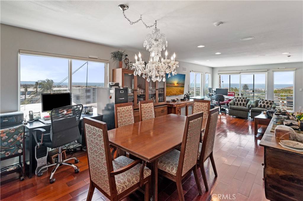 Hermosa Beach, CA 90254,867 Aubrey CT #1