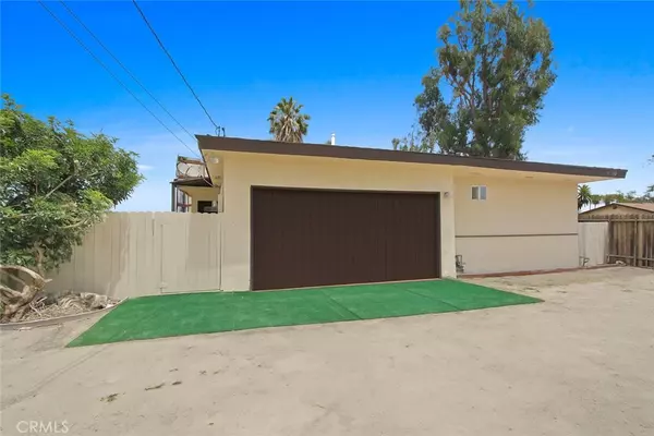 Lomita, CA 90717,2477 253rd ST