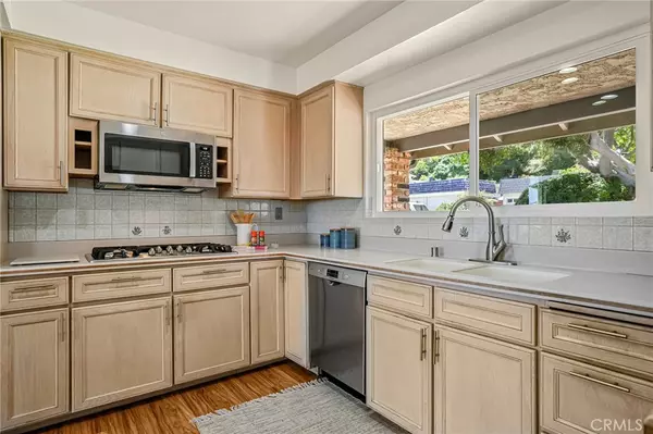 Torrance, CA 90505,3903 Bluff ST
