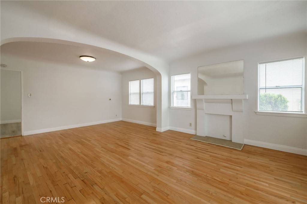 San Pedro, CA 90731,473 W 17th ST
