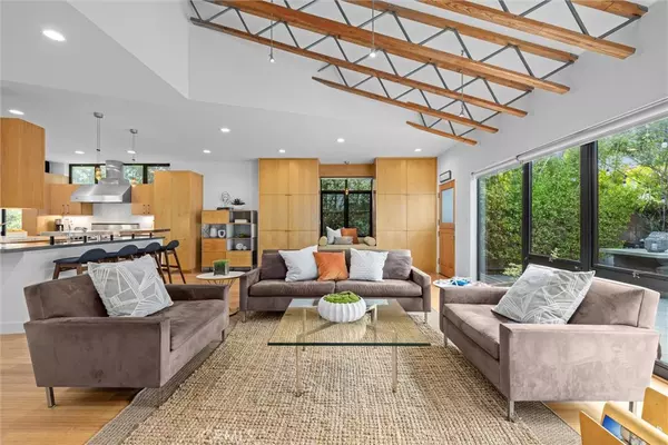 Manhattan Beach, CA 90266,1635 19th ST