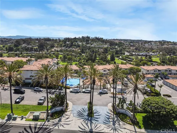 Laguna Niguel, CA 92677,30902 Clubhouse DR #21C