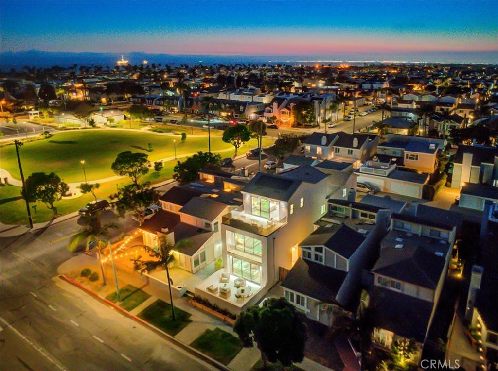 Huntington Beach, CA 92648,505 17th ST
