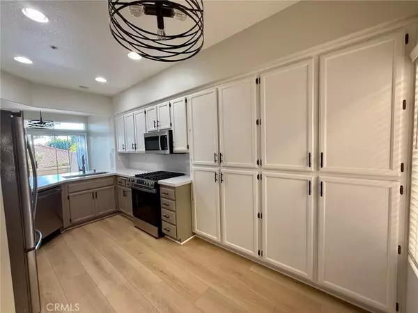 Rancho Santa Margarita, CA 92688,15 Camino Del Oro