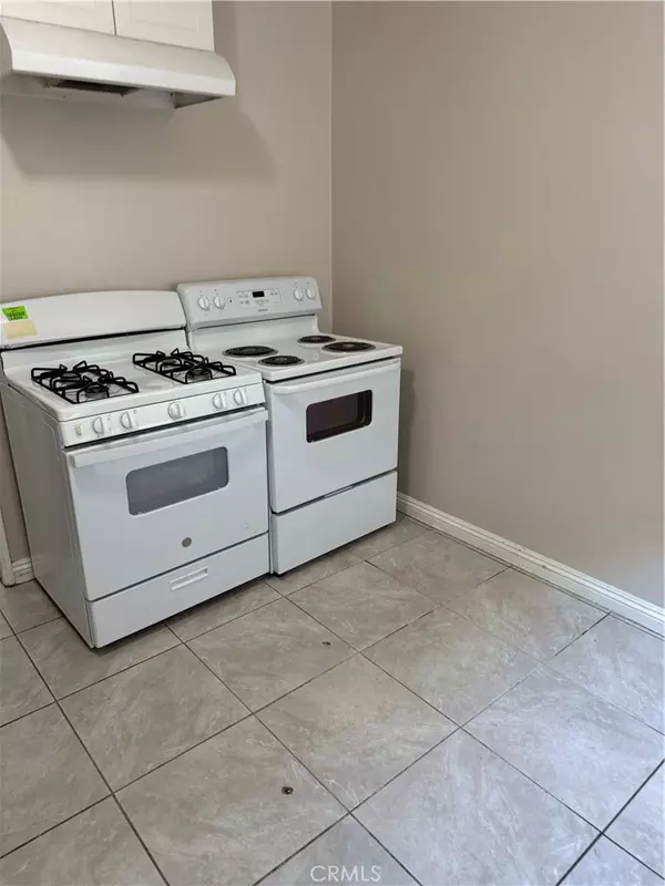 Lawndale, CA 90260,4611 W 152nd ST #1/3
