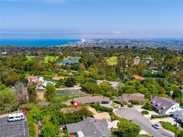 Rolling Hills Estates, CA 90274,5046 Range Horse LN