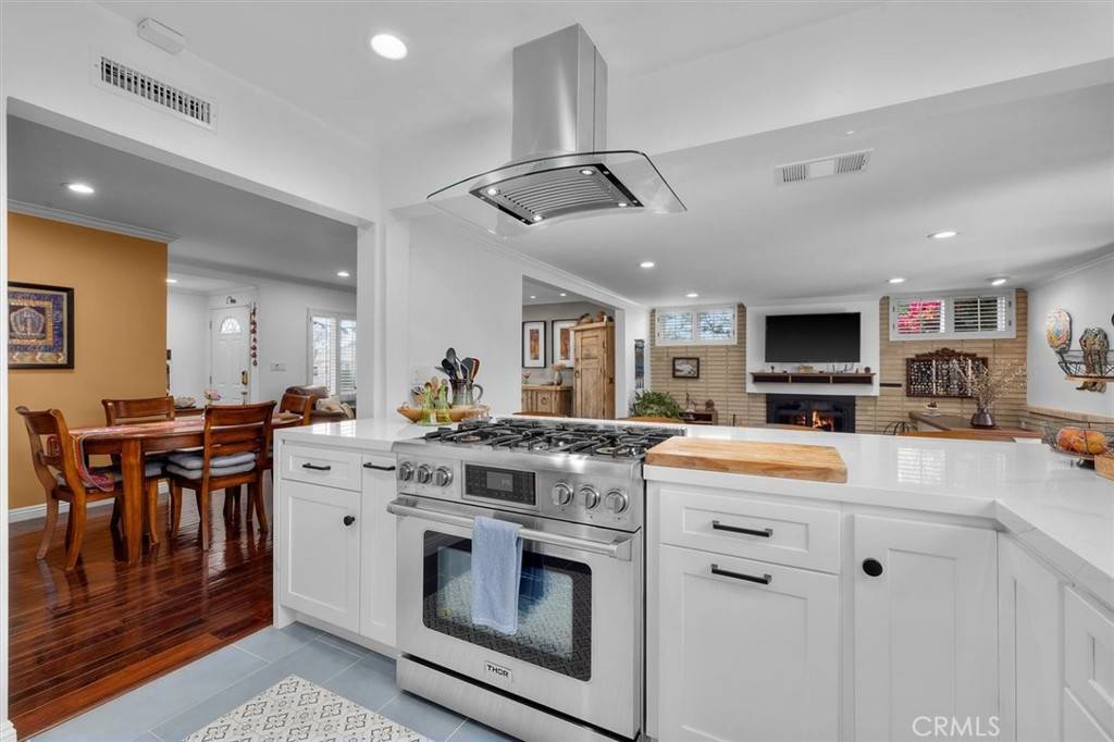 Hawthorne, CA 90250,5345 W 140th St