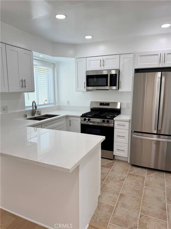 4120 W 170th ST, Lawndale, CA 90260