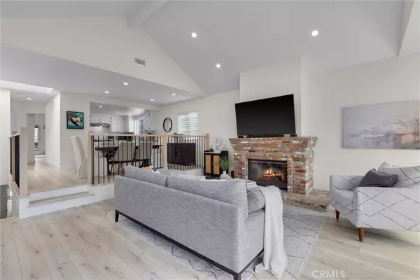1727 Spreckels LN, Redondo Beach, CA 90278