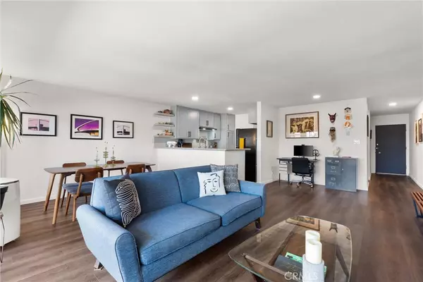 1187 E 3rd ST #203, Long Beach, CA 90802
