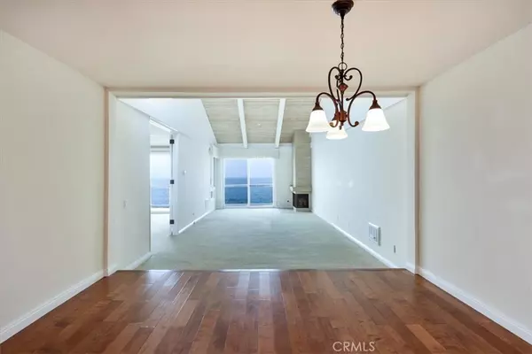 Redondo Beach, CA 90277,575 Esplanade #305