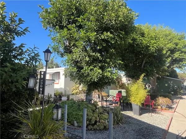 Paramount, CA 90723,8600 Contreras ST #27