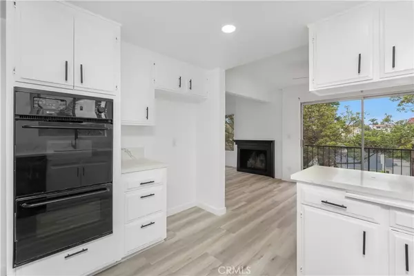 San Pedro, CA 90731,935 W 10th ST