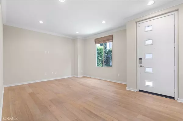 Hawthorne, CA 90250,5544 Palm DR