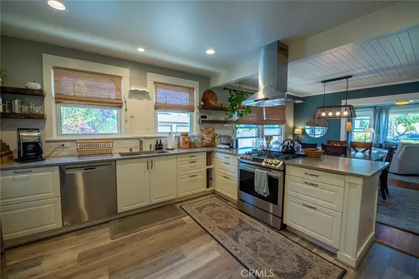 San Pedro, CA 90731,922 W 3rd ST