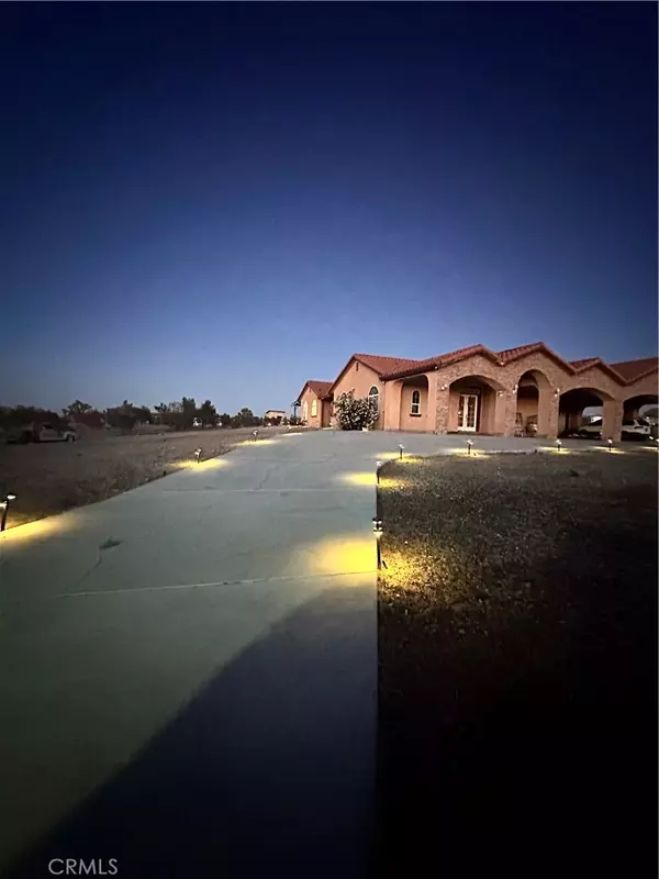 Pinon Hills, CA 92372,11073 Redwood RD