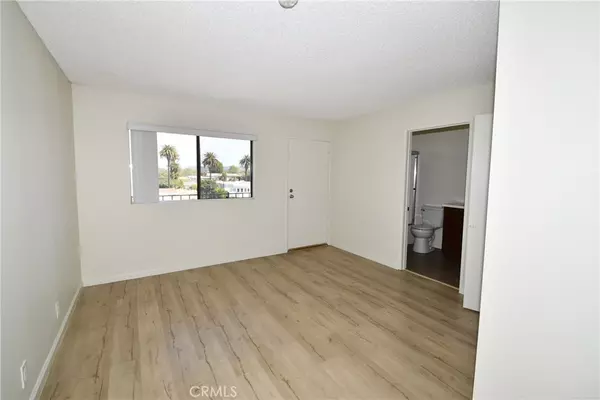 Los Angeles, CA 90066,11852 Washington PL #5