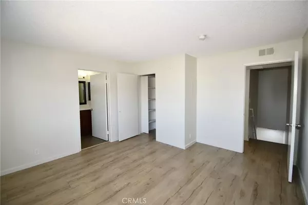 Los Angeles, CA 90066,11852 Washington PL #5