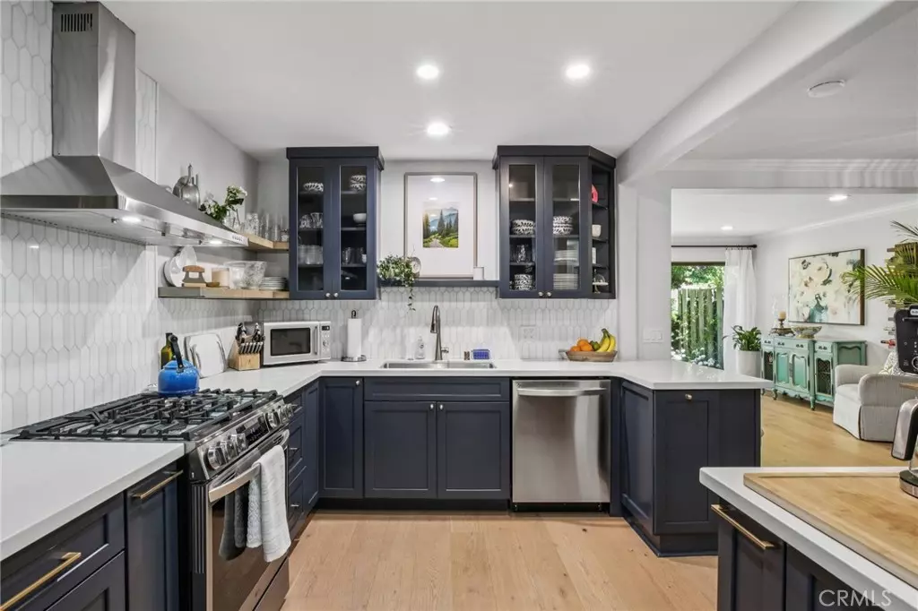 Palos Verdes Peninsula, CA 90274,20 Seaview DR N