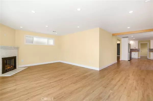 Lawndale, CA 90260,4317 W 166th ST
