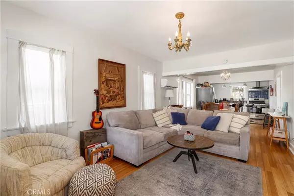 Long Beach, CA 90802,335 Tile AVE